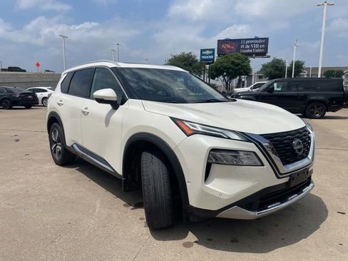 Used 2023 Nissan Rogue Platinum w/ Platinum Premium Package FWD image 3