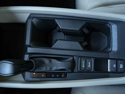 Used 2025 Honda Accord LX image 27