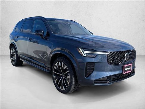 New 2026 Volvo XC90 B6 Ultra w/ Lounge Package image 7