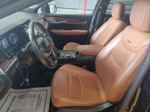 Used 2024 Cadillac XT5 Premium Luxury w/ Technology Package FWD image 5