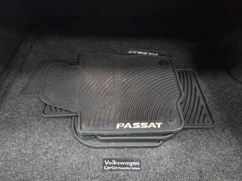 Used 2016 Volkswagen Passat 1.8T R-Line FWD image 34