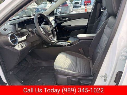 New 2026 Chevrolet Trax LT w/ Driver Confidence Package FWD image 12
