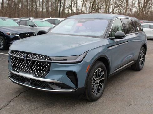 New 2026 Lincoln Nautilus Premier image 7