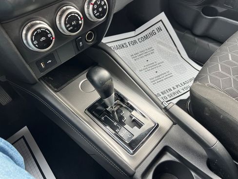 Used 2022 Mitsubishi Outlander Sport ES image 25