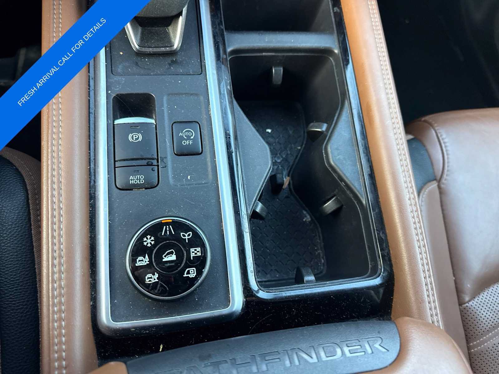 Used 2023 Nissan Pathfinder Platinum AWD/4WD image 31