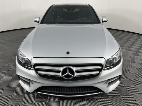 Certified 2019 Mercedes-Benz E 300 4MATIC image 5