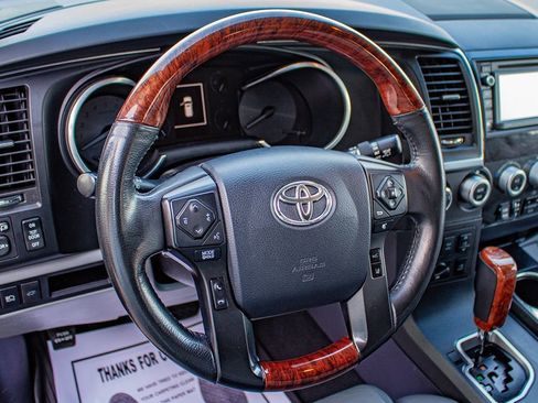 Used 2019 Toyota Sequoia Platinum image 25