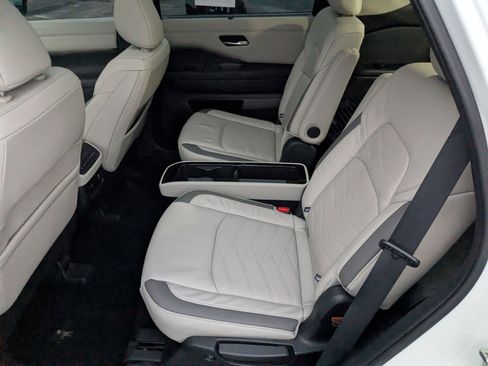 Used 2022 Nissan Pathfinder Platinum w/ Cargo Package image 22