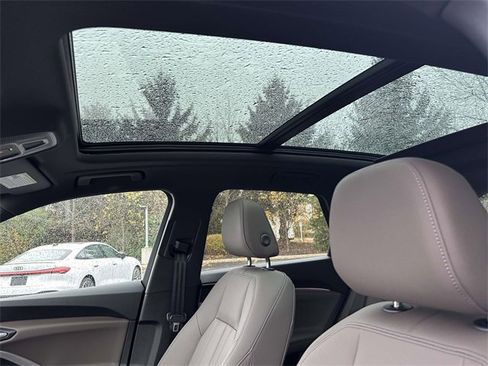 Certified 2025 Audi Q5 2.0T Premium Plus w/ Premium Plus image 22