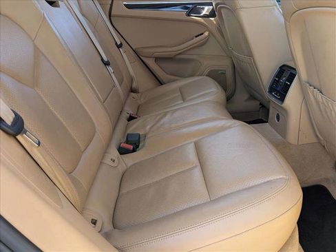Used 2017 Porsche Macan S image 18
