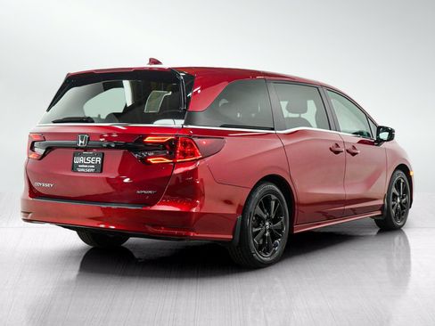 Used 2024 Honda Odyssey Sport image 5