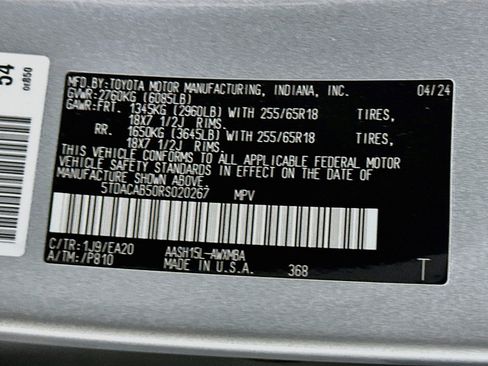 Used 2024 Toyota Grand Highlander AWD Hybrid image 12
