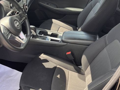 Used 2024 Nissan Sentra SV FWD image 17
