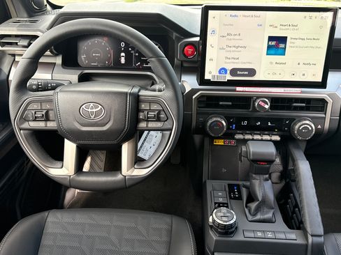 New 2026 Toyota 4Runner TRD Off-Road Premium AWD/4WD image 21