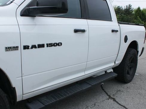 Used 2012 RAM 1500 Big Horn RWD image 41