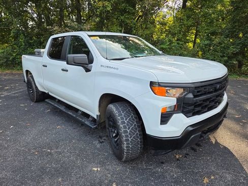 Used 2023 Chevrolet Silverado 1500 W/T w/ WT Value Package AWD/4WD image 3