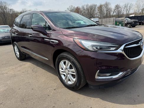Used 2018 Buick Enclave Essence w/ Trailering Package AWD/4WD image 12