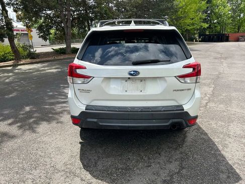 Used 2020 Subaru Forester Limited AWD/4WD image 4