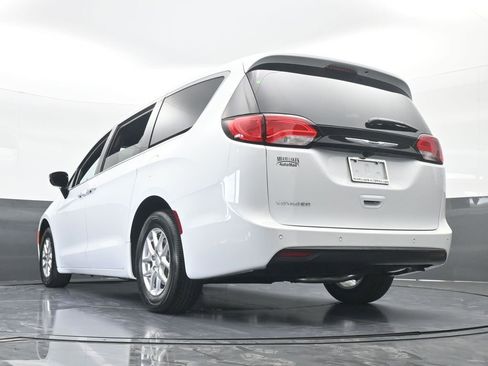 New 2026 Chrysler Voyager LX image 52