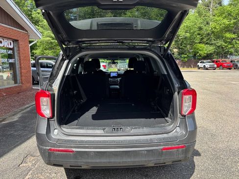 Used 2023 Ford Explorer XLT AWD/4WD image 31