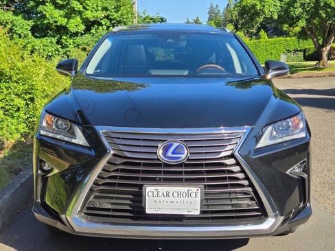 Used 2018 Lexus RX 450hL Premium w/ Premium Package AWD/4WD image 10