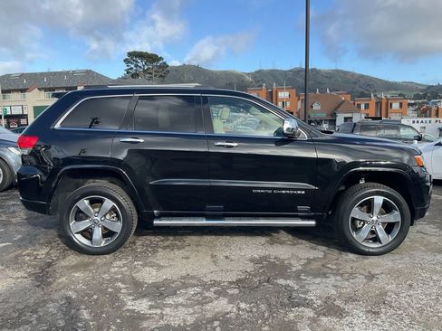 Used 2016 Jeep Grand Cherokee Overland image 3