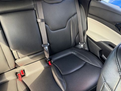 Used 2025 Jeep Compass Limited image 38