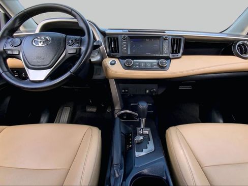 Used 2018 Toyota RAV4 XLE FWD image 15