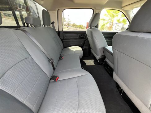 Used 2015 RAM 2500 Tradesman w/ Chrome Appearance Group AWD/4WD image 25