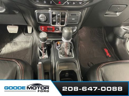 Used 2020 Jeep Wrangler Unlimited Rubicon w/ Quick Order Package 28Y Recon AWD/4WD image 17