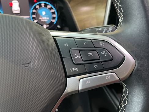 Used 2024 Volkswagen Atlas SE FWD image 22
