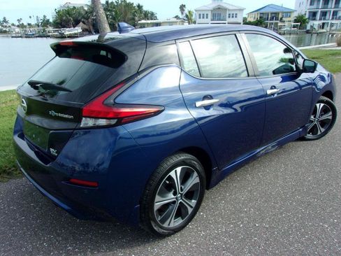 Used 2021 Nissan Leaf SV Plus w/ SV Plus Technology Package FWD image 10