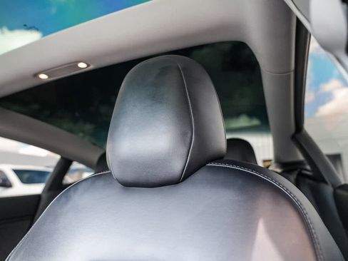 Used 2018 Tesla Model 3 Long Range image 23