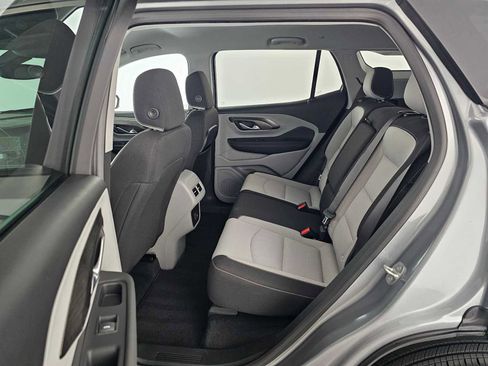 Used 2023 GMC Terrain SLE w/ Driver Convenience Package image 16