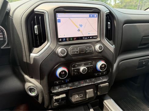 Used 2021 GMC Sierra 2500 Denali w/ Technology Package AWD/4WD image 14