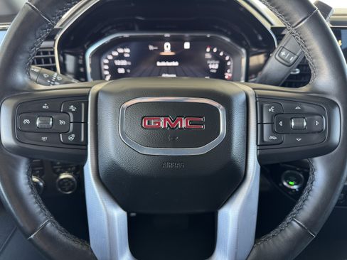 Certified 2025 GMC Sierra 1500 SLT AWD/4WD image 35