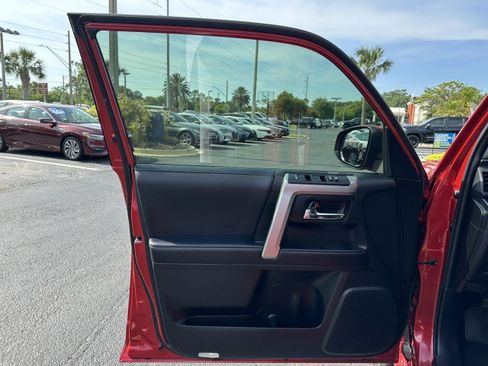 Used 2022 Toyota 4Runner TRD Sport image 38