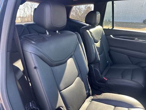 Used 2020 Cadillac XT6 Premium Luxury image 47