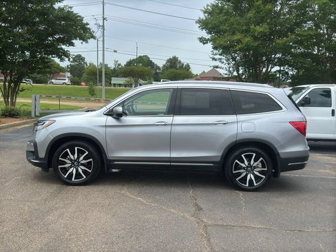 Used 2021 Honda Pilot Touring image 4