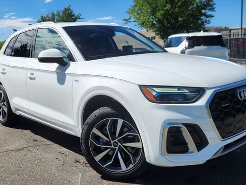 Used 2023 Audi Q5 2.0T Premium w/ Convenience Package AWD/4WD image 1