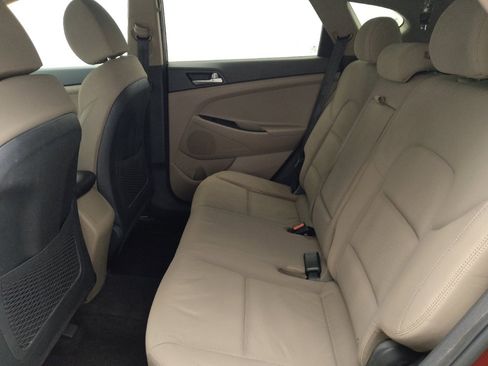 Used 2020 Hyundai Tucson Value FWD image 18