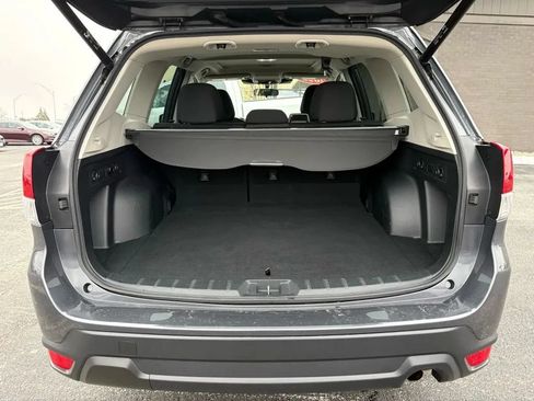 Used 2022 Subaru Forester Premium AWD/4WD image 9