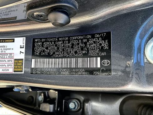 Used 2017 Toyota Prius Prime Advanced image 36