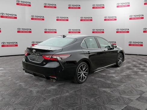 Certified 2024 Toyota Camry SE image 3