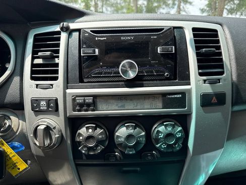 Used 2004 Toyota 4Runner Sport AWD/4WD image 16