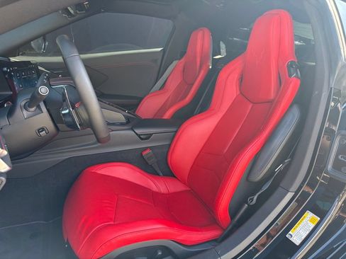 Used 2025 Chevrolet Corvette Z06 RWD image 16