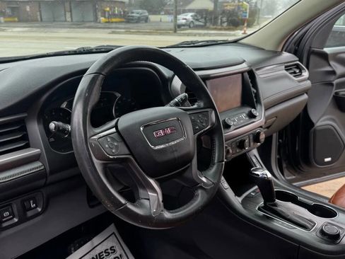 Used 2017 GMC Acadia SLT image 22