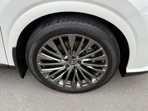 Used 2024 Lexus RX 350 AWD w/ Convenience Package image 7