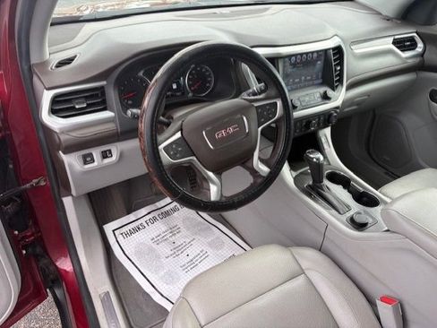 Used 2017 GMC Acadia SLT FWD image 9