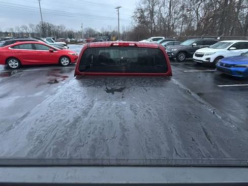 Used 2018 Nissan Frontier S image 32